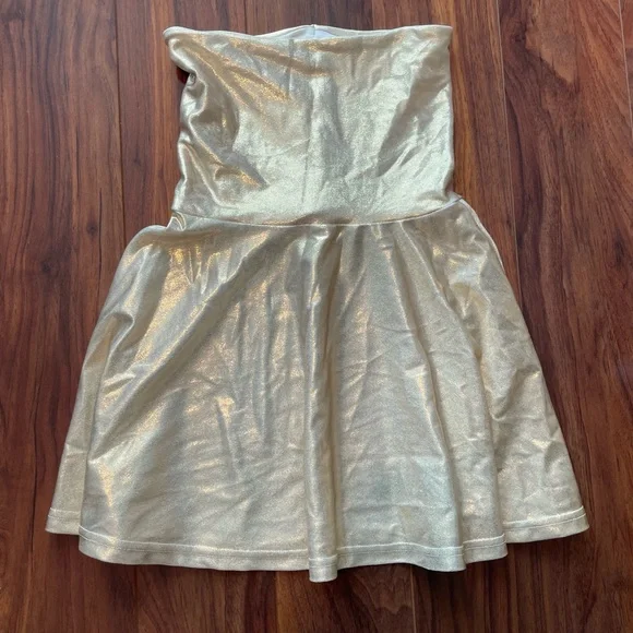 American Apparel Skirts | American Apparel Champagne Gold Skater Skirt | Color: Gold | Size: Xs | Steffi_Lee's Closet
